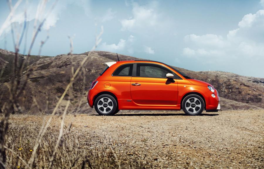  Fiat 500e 2013 года  (US) (фото 29 из 37)